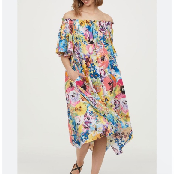 H&M Off-the-shoulder Smocked Short Wide Sleeve Floral Print Pockets Flowy Dress - Picture 2 of 14